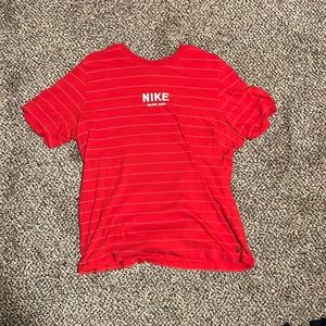 Nike tee